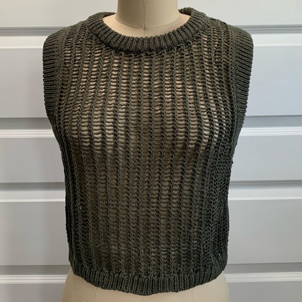 NWT ZARA open crochet knit top with neck, hem and sleeve edge trim